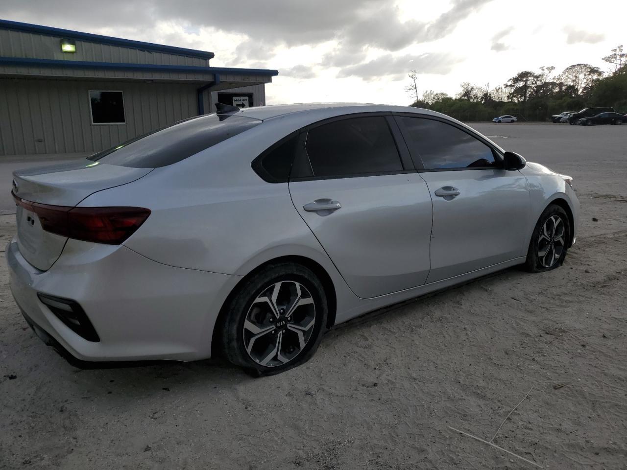 2020 KIA FORTE FE - Image 3