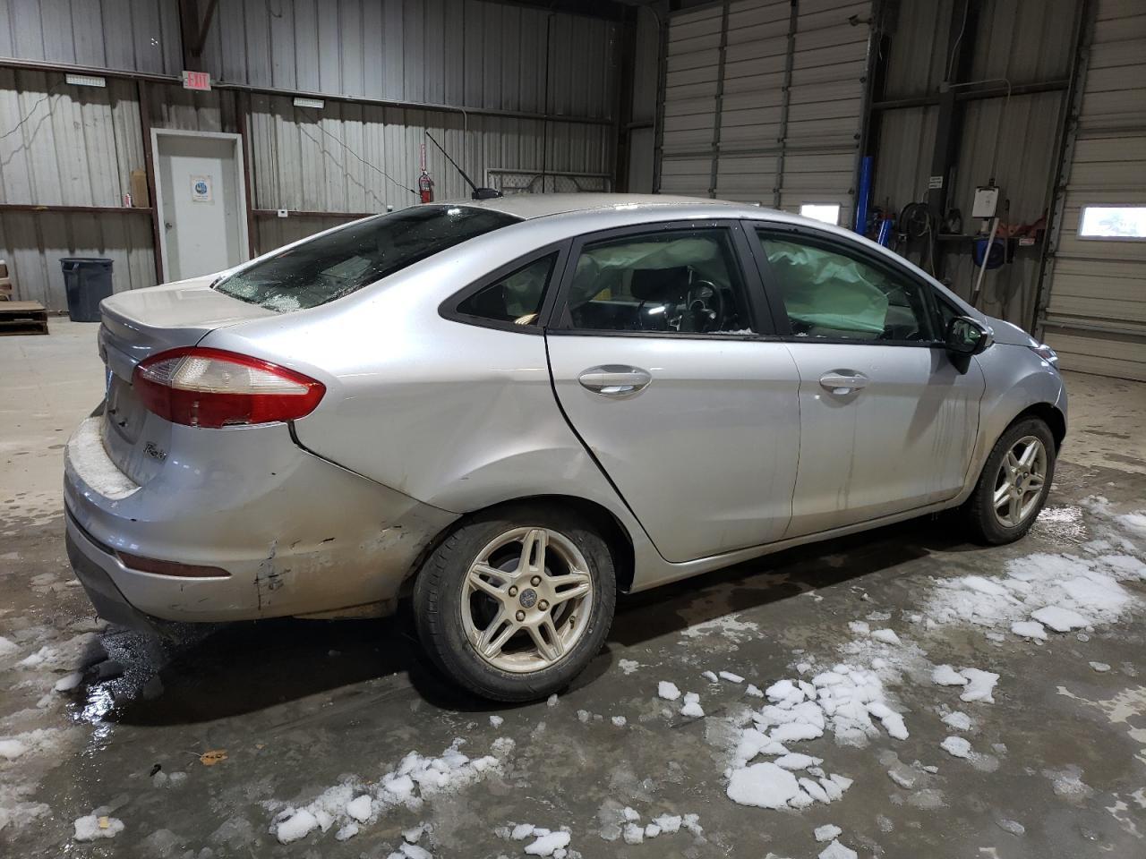 2019 FORD FIESTA SE - Image 3
