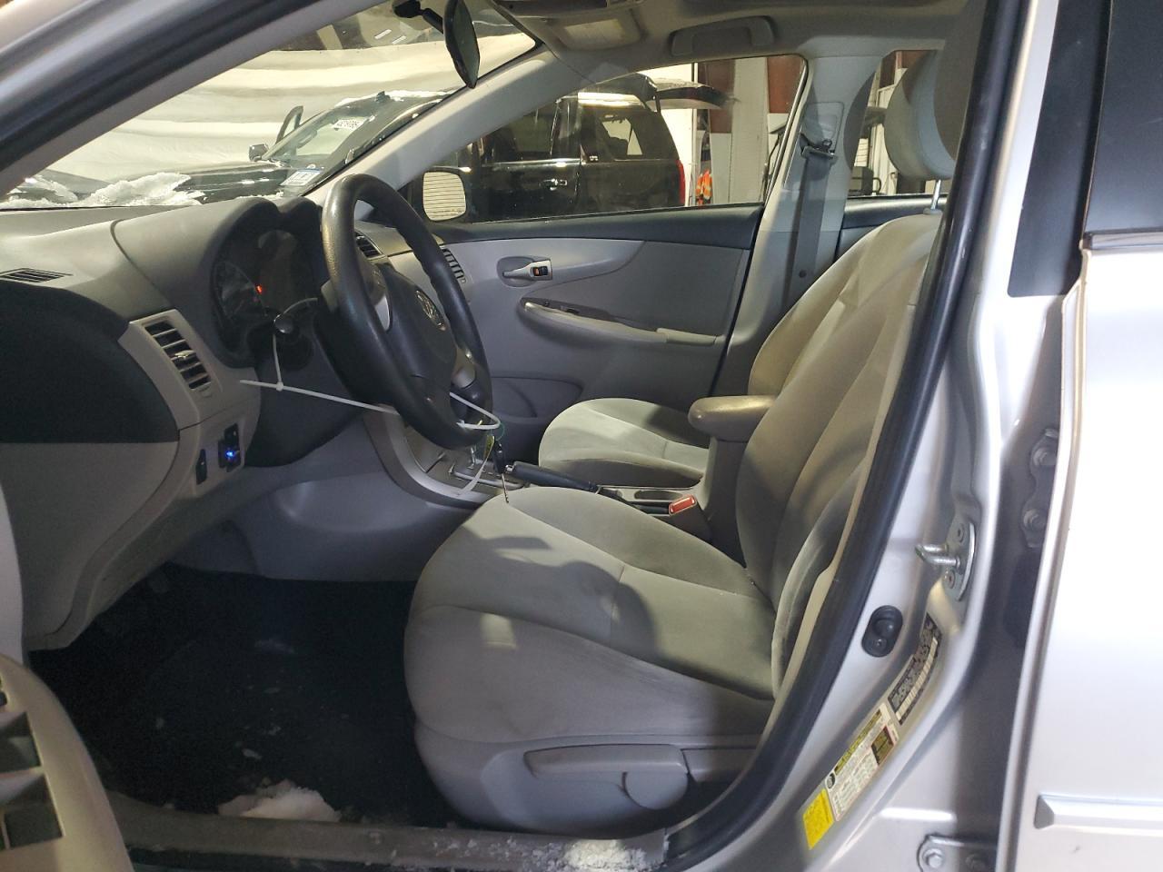 2013 TOYOTA COROLLA BA - Фото 7
