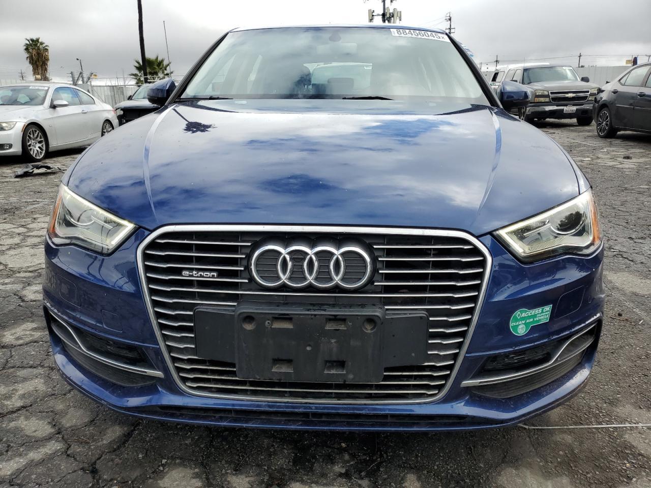 2016 AUDI A3 E-TRON - Image 5