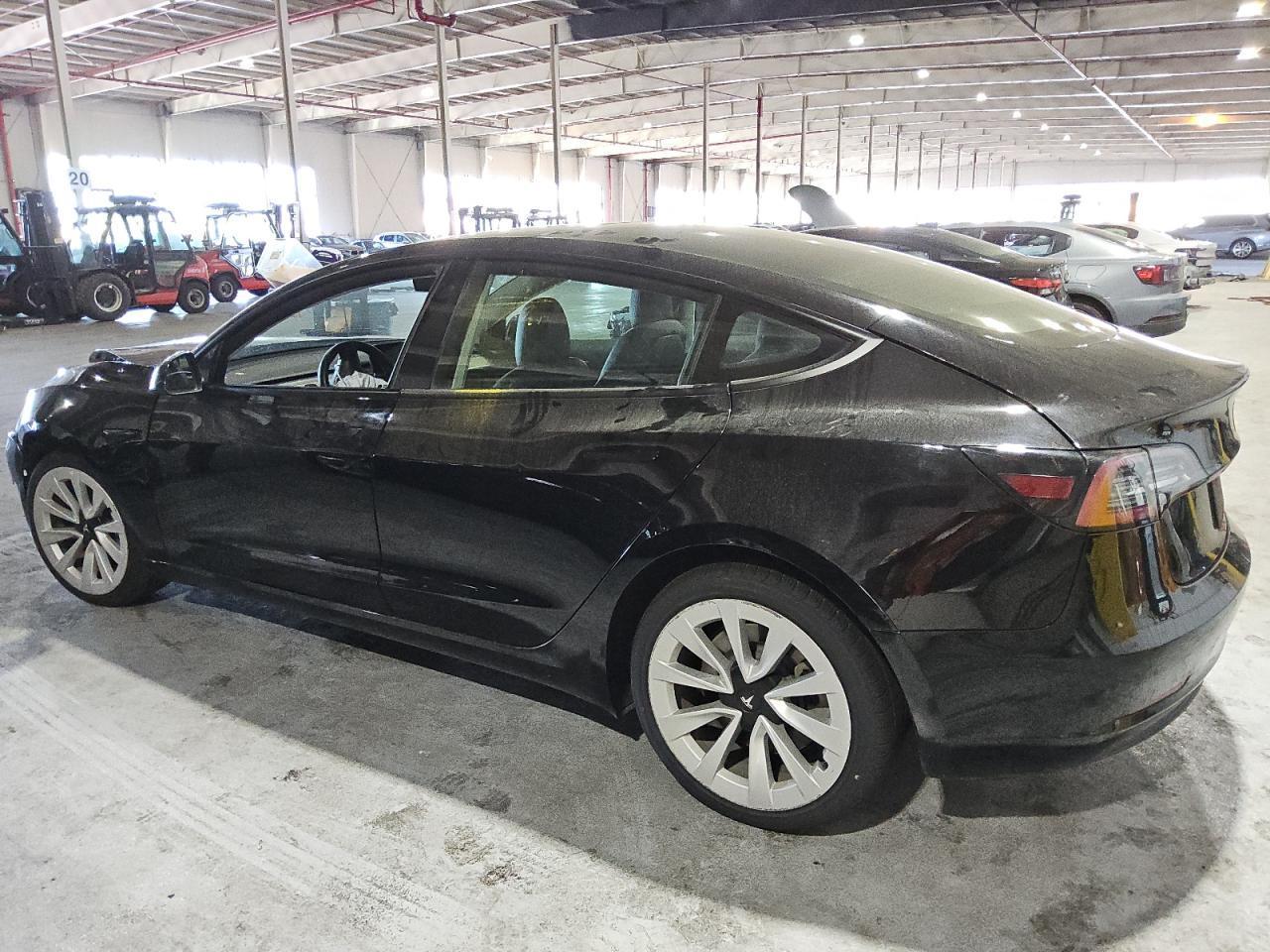 2022 TESLA MODEL 3 - Image 2