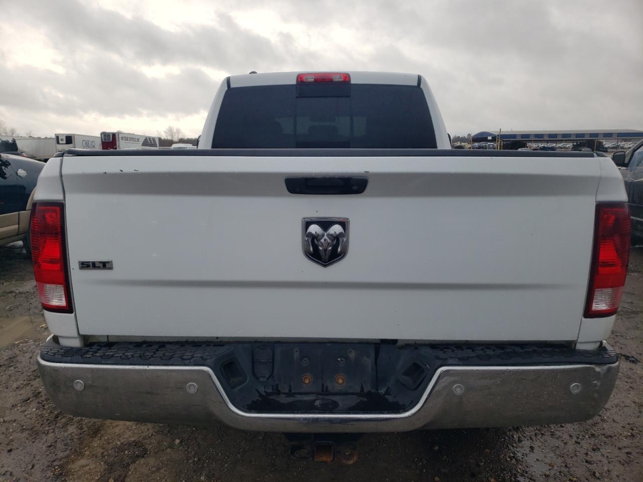 2015 RAM 1500 SLT - Image 6