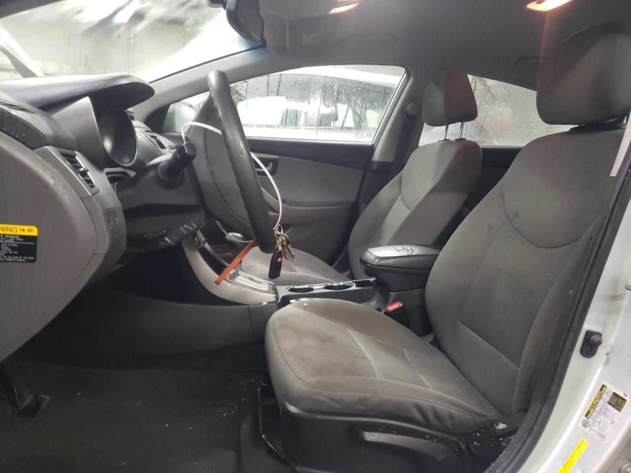 2013 HYUNDAI ELANTRA GL - Image 7