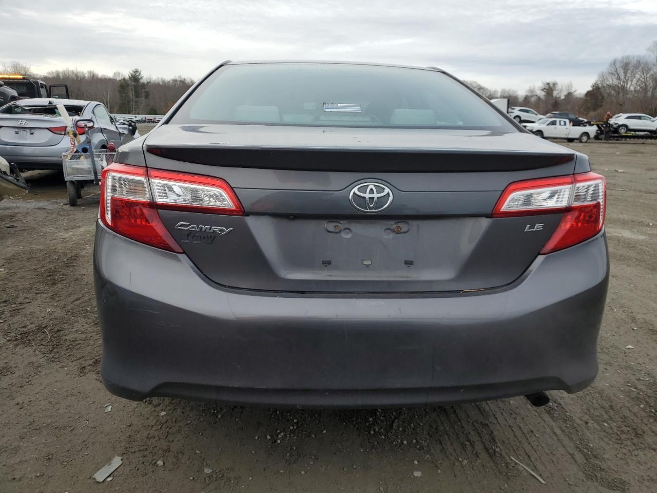 2014 TOYOTA CAMRY L - Image 6