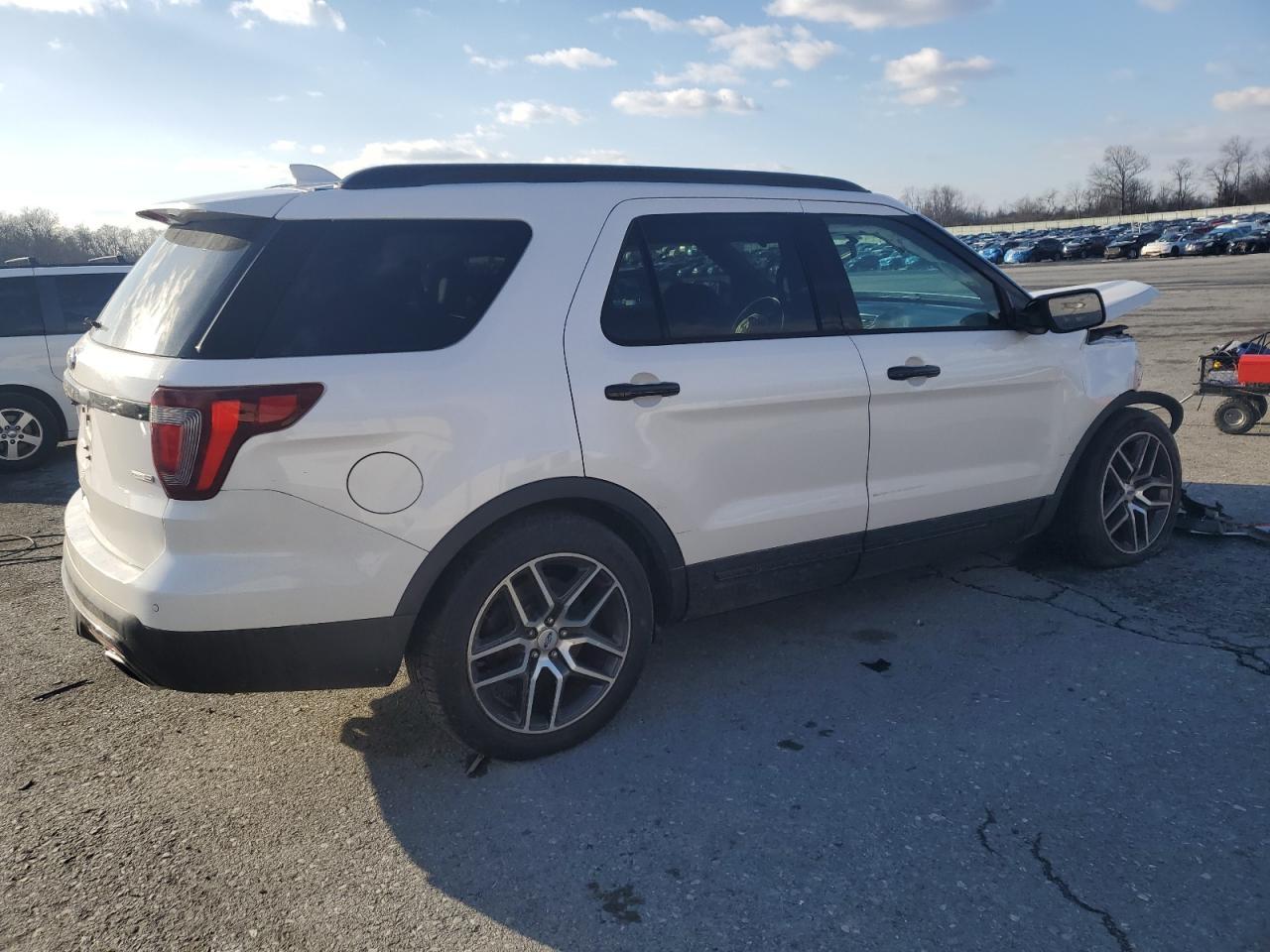 2017 FORD EXPLORER S - Image 3
