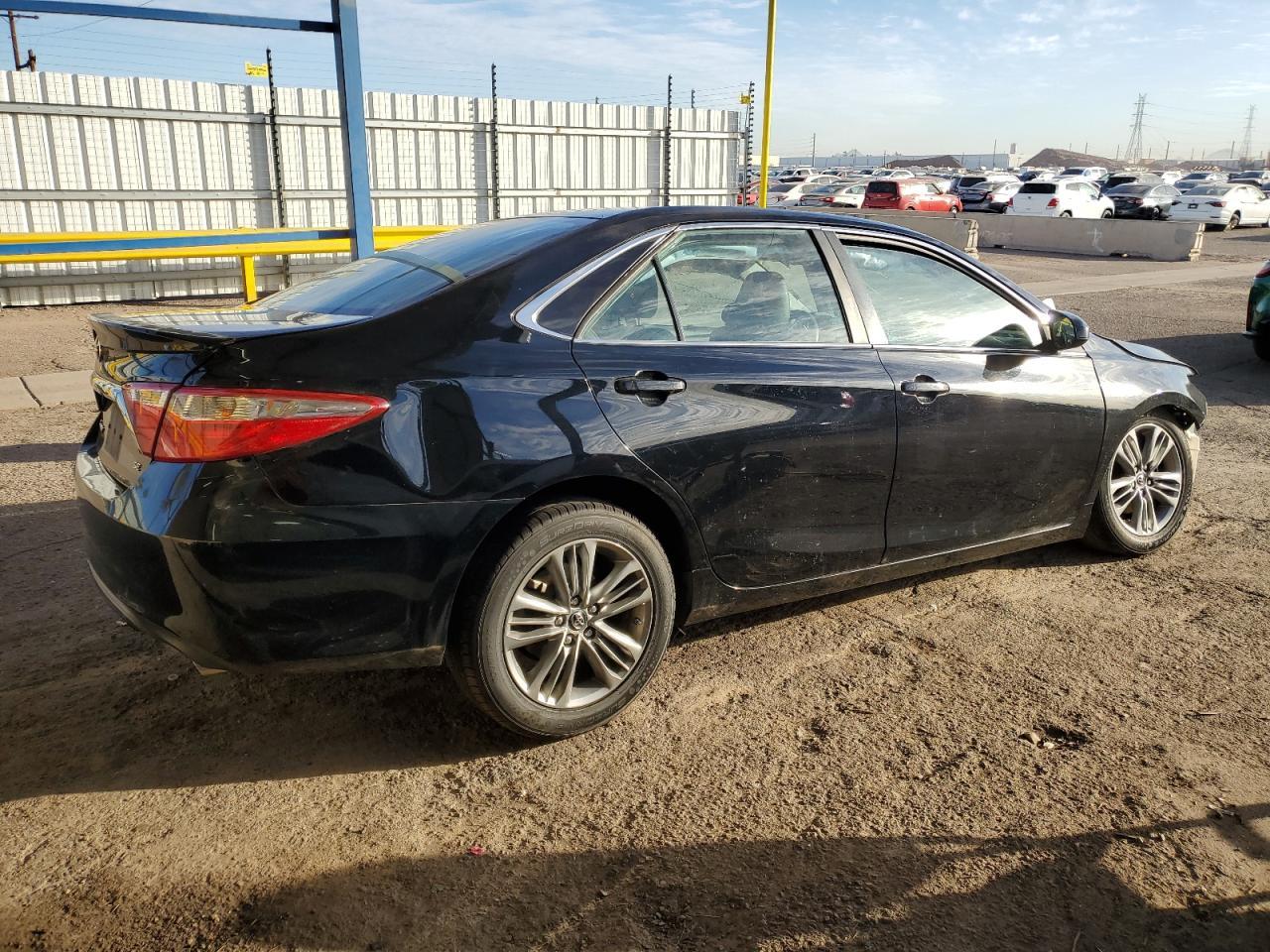 2016 TOYOTA CAMRY LE - Image 3