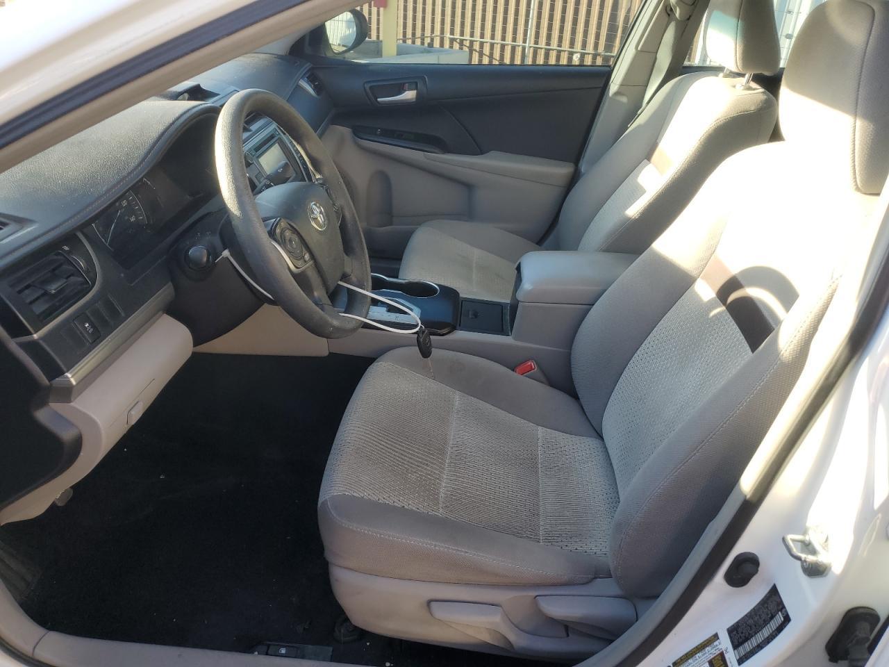 2014 TOYOTA CAMRY L - Image 7
