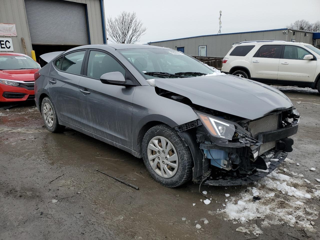 2019 HYUNDAI ELANTRA SE - Фото 4
