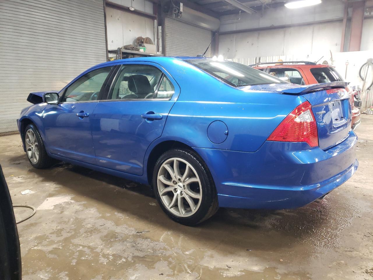 2012 FORD FUSION SE - Image 2