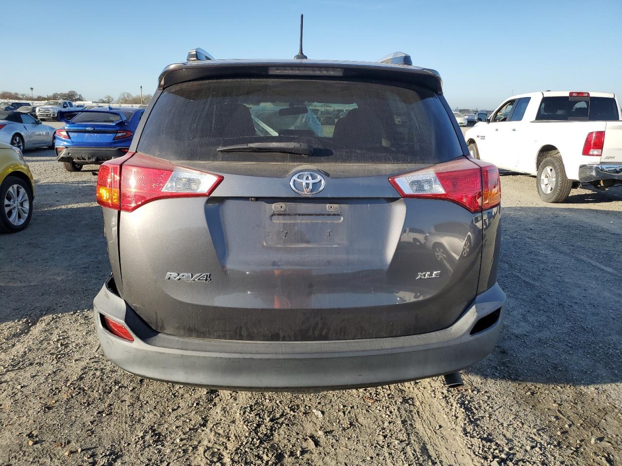 2015 TOYOTA RAV4 XLE - Image 6