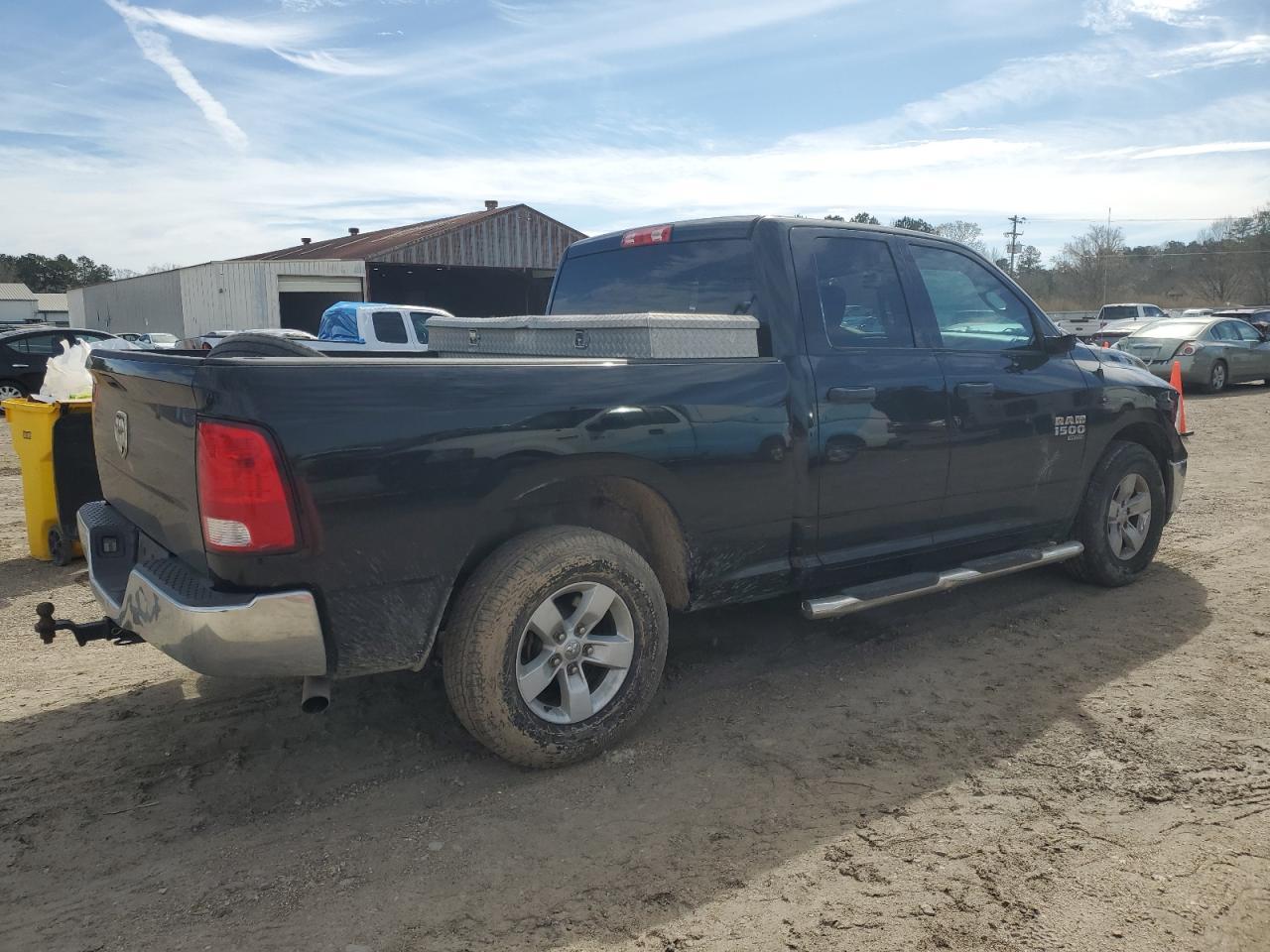 2019 RAM 1500 CLASS - Image 3