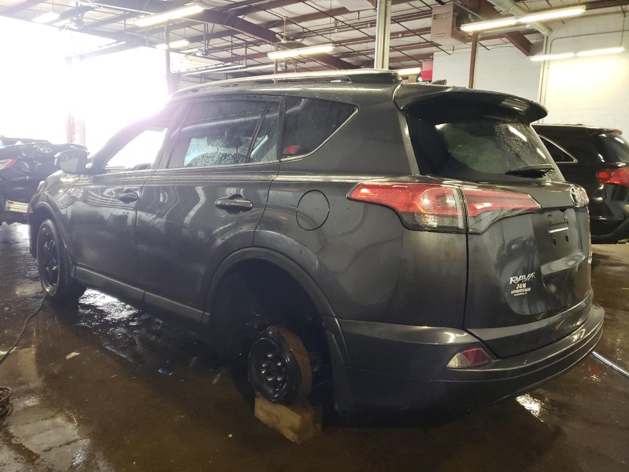2018 TOYOTA RAV4 LE - Image 2