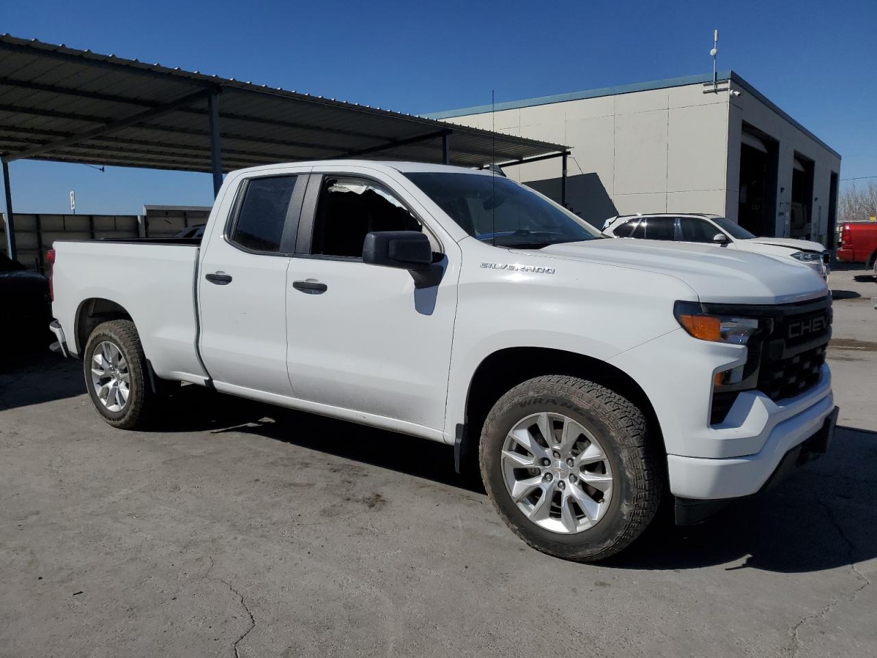 2023 CHEVROLET SILVERADO - Фото 4