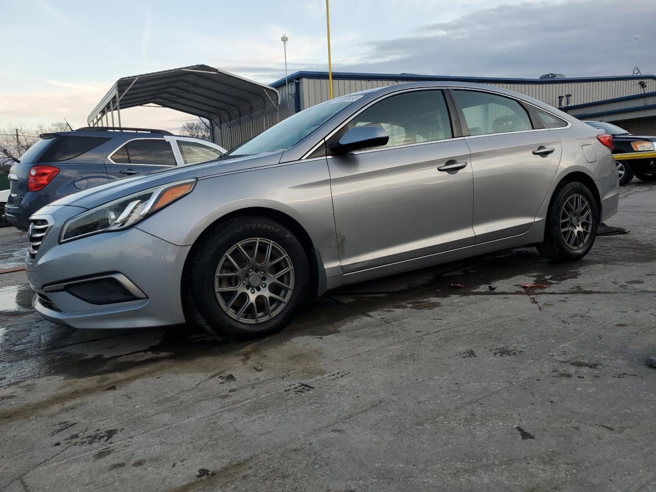 2017 HYUNDAI SONATA SE