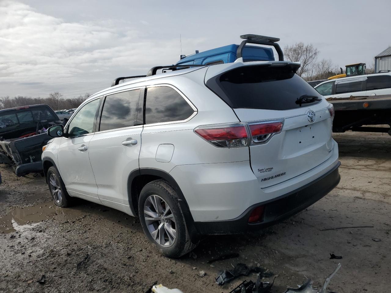 2014 TOYOTA HIGHLANDER - Image 2