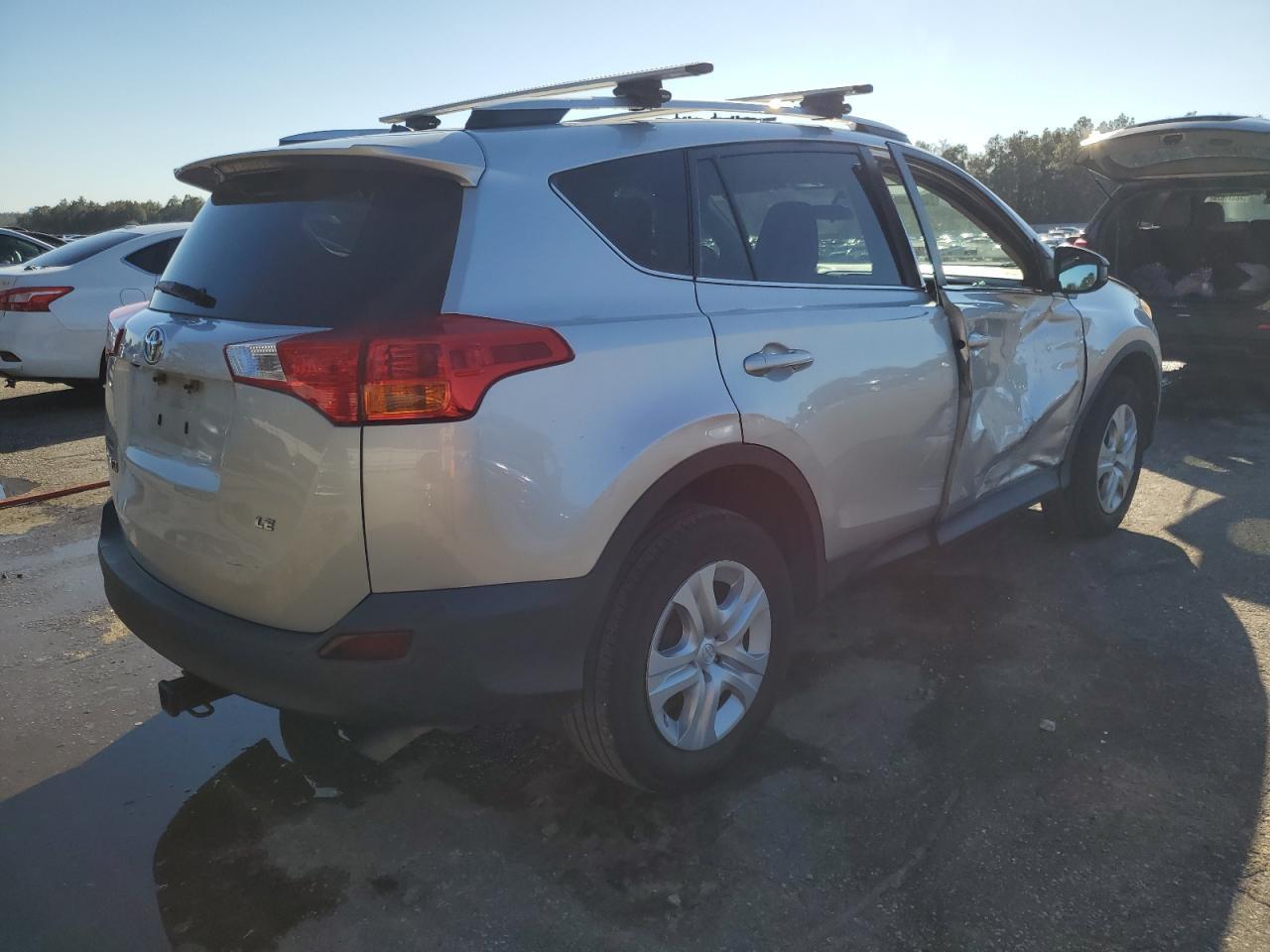2014 TOYOTA RAV4 LE - Image 3