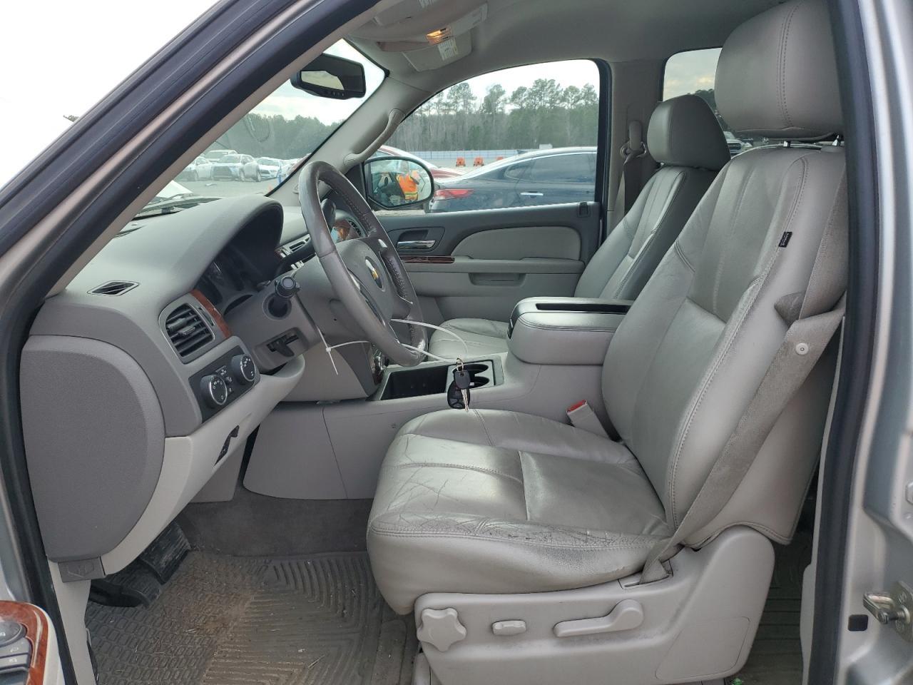 2011 CHEVROLET TAHOE K150 - Image 7