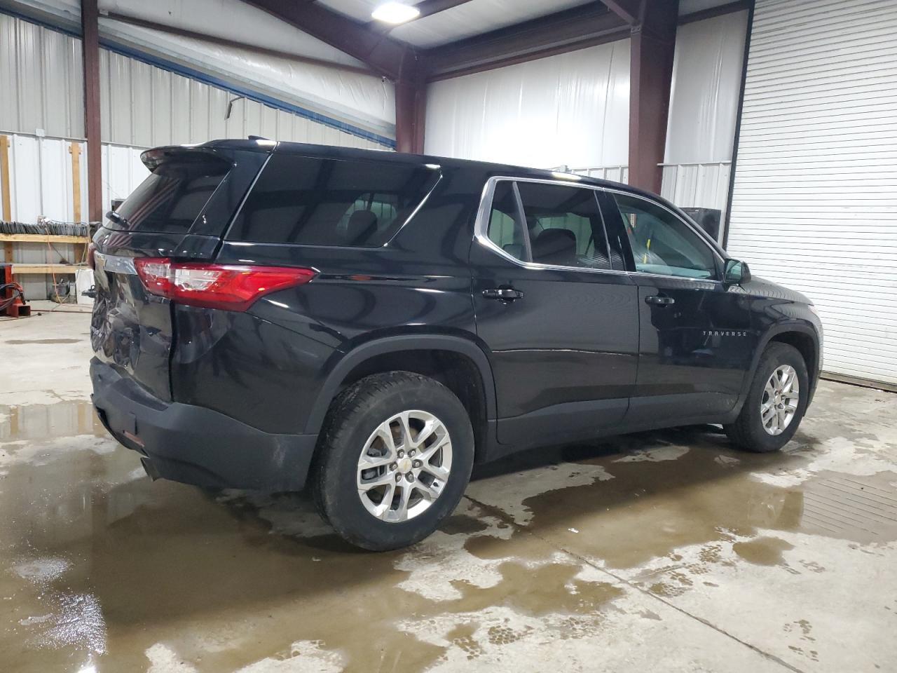 2021 CHEVROLET TRAVERSE L - Фото 3