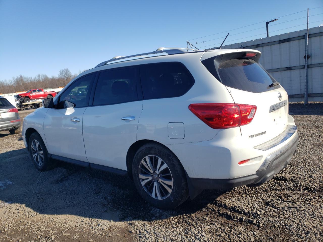 2017 NISSAN PATHFINDER - Image 2