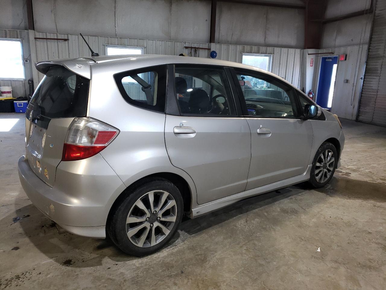 2013 HONDA FIT SPORT - Фото 3