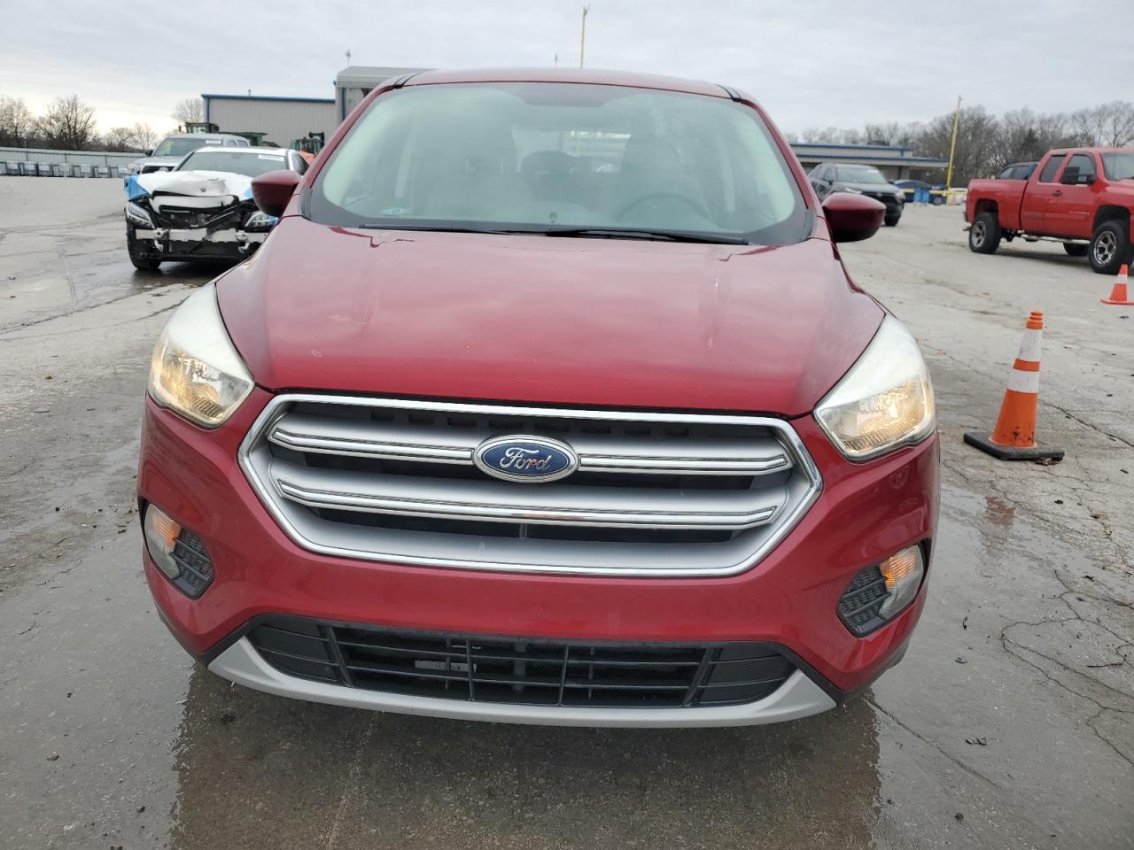 2017 FORD ESCAPE SE - Фото 5