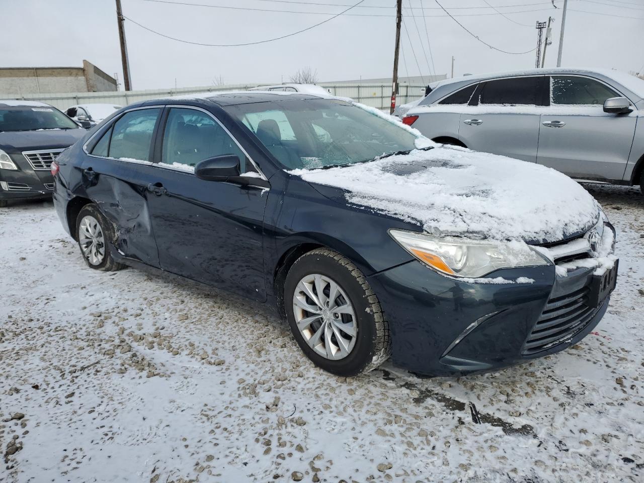 2017 TOYOTA CAMRY LE - Image 4