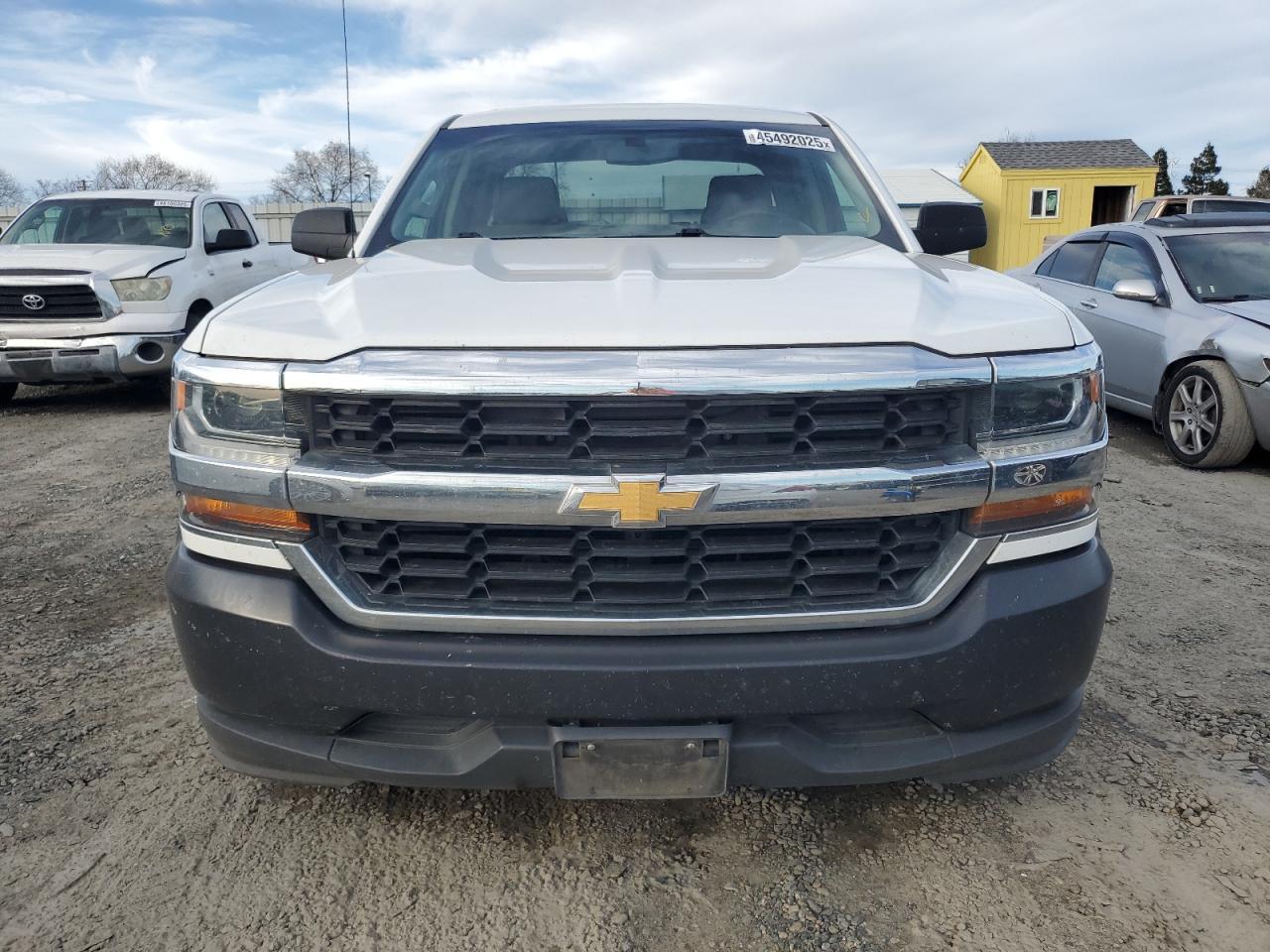 2017 CHEVROLET SILVERADO - Image 5