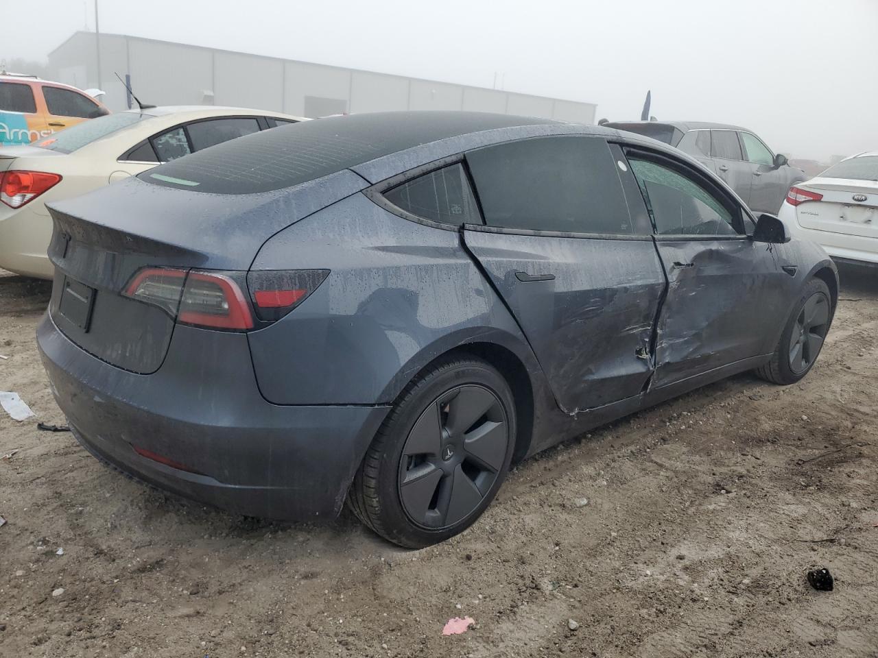 2023 TESLA MODEL 3 - Фото 3