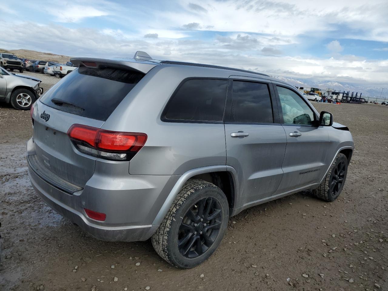 2018 JEEP GRAND CHER - Фото 3