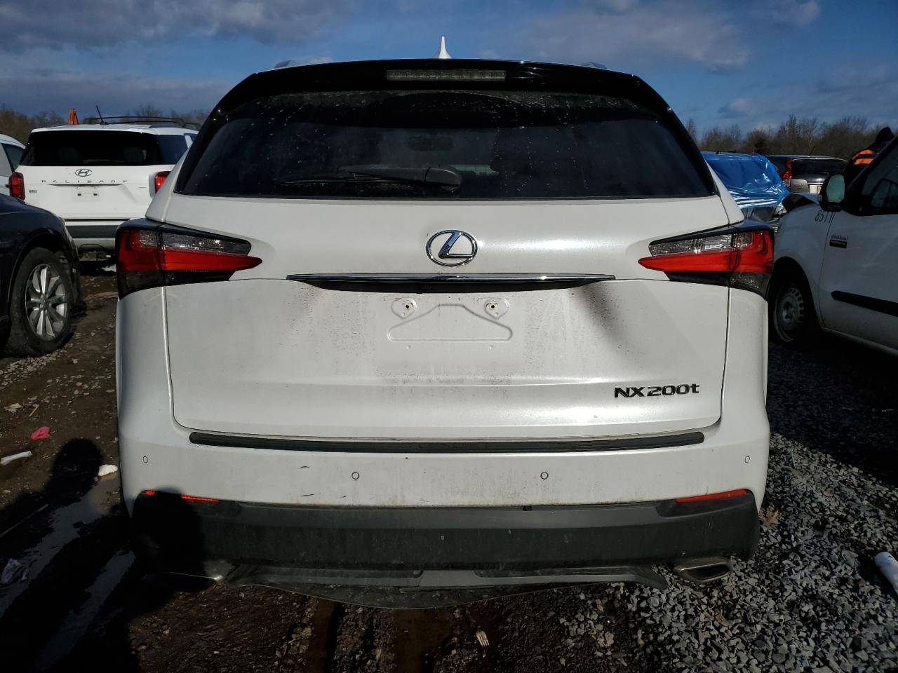 2015 LEXUS NX 200T - Фото 6