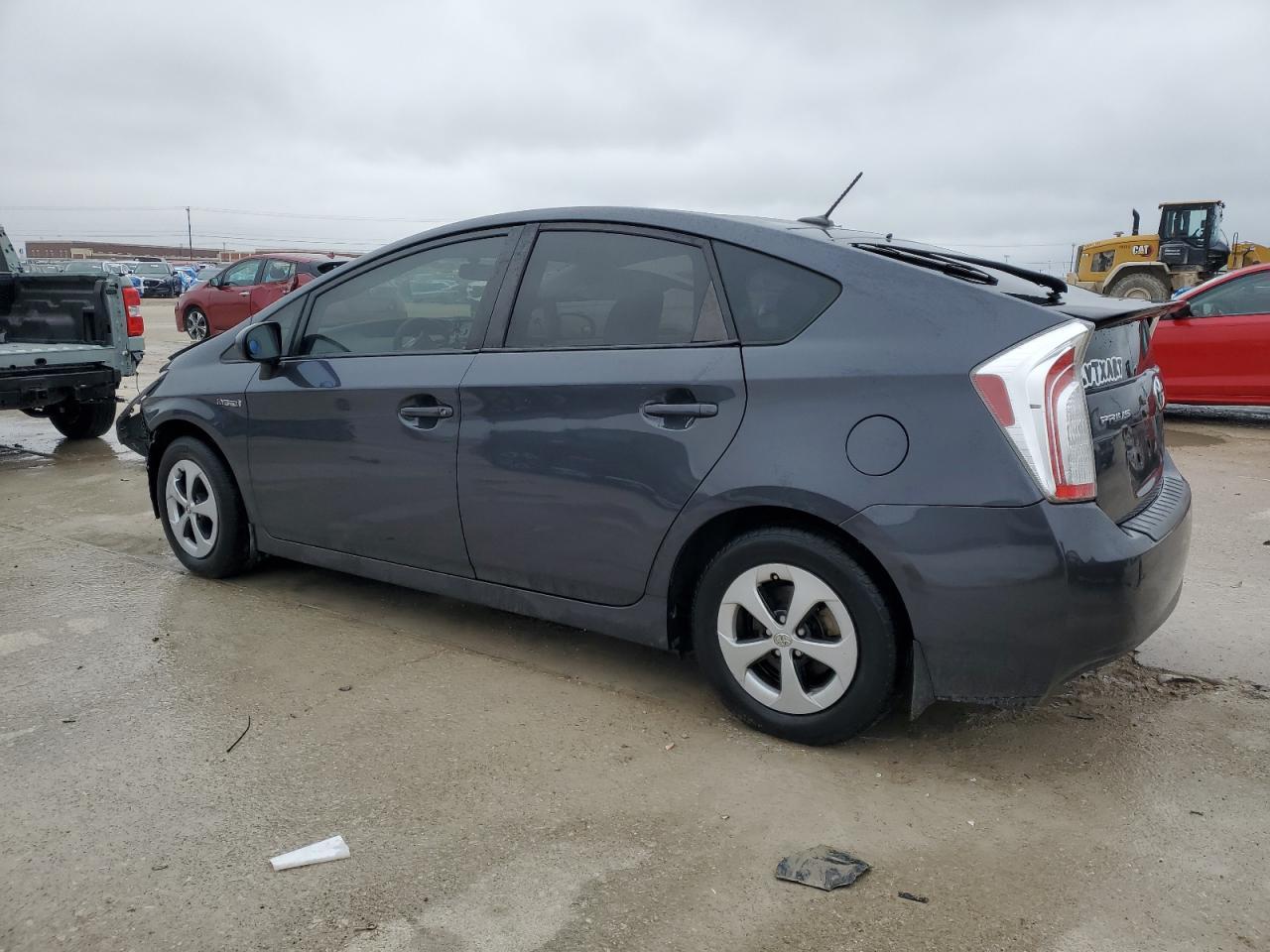 2013 TOYOTA PRIUS - Фото 2