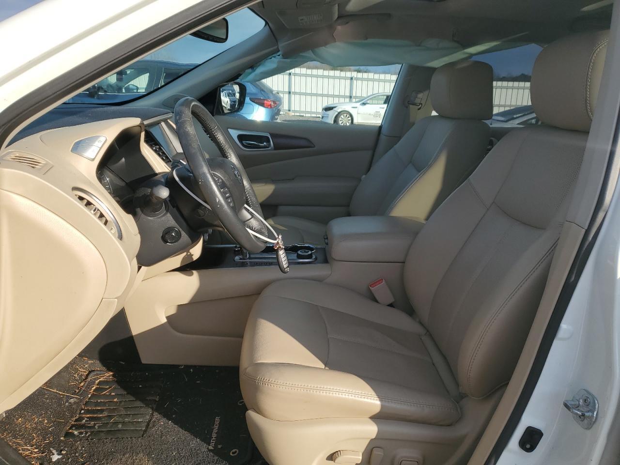 2017 NISSAN PATHFINDER - Фото 7