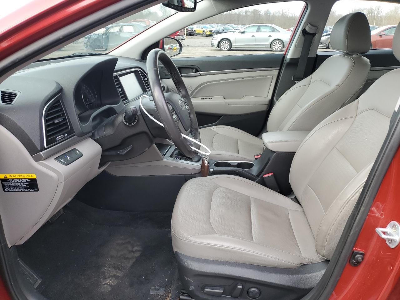 2017 HYUNDAI ELANTRA SE - Фото 7