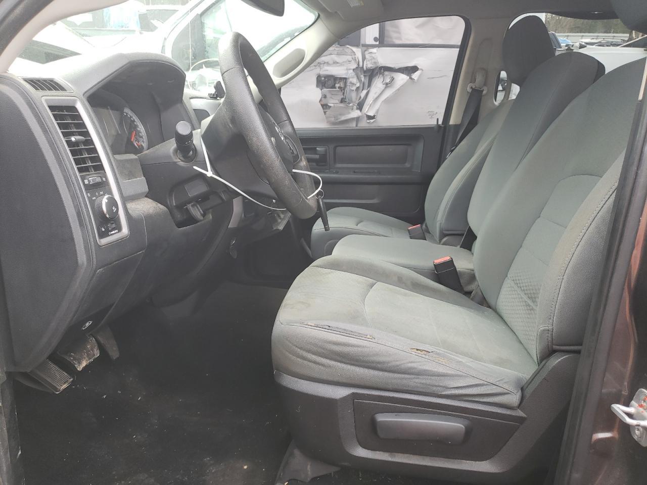 2014 RAM 1500 ST - Image 7