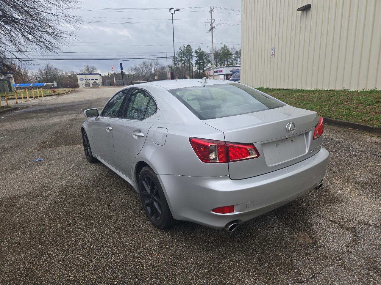 2011 LEXUS IS 250 - Фото 3