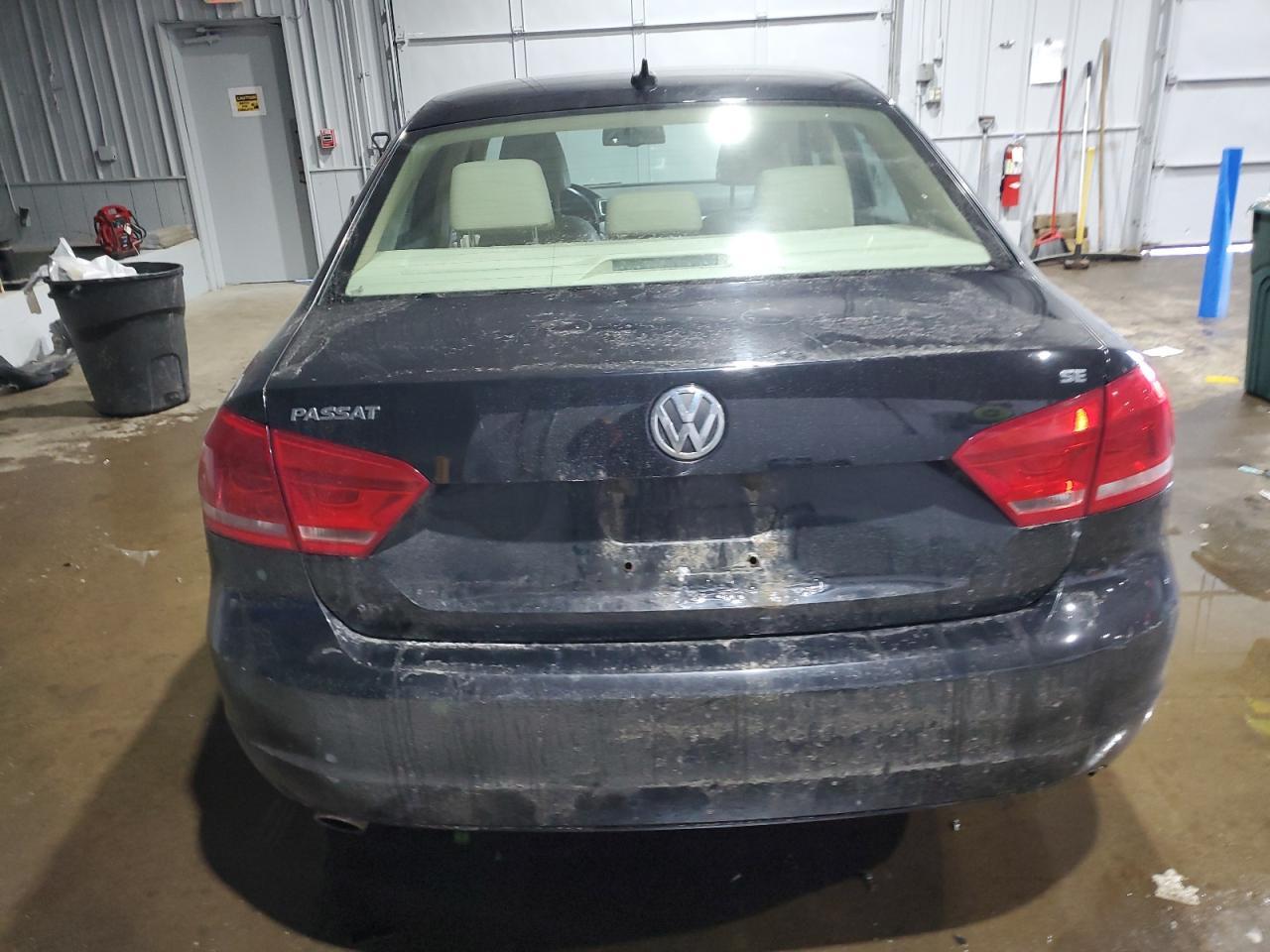 2013 VOLKSWAGEN PASSAT SE - Image 6
