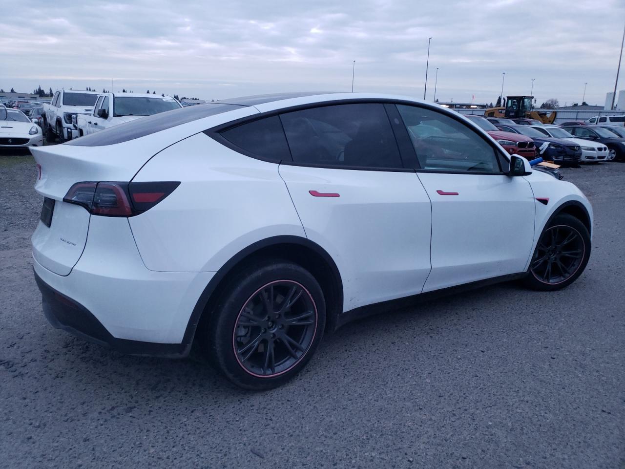 2024 TESLA MODEL Y - Image 3