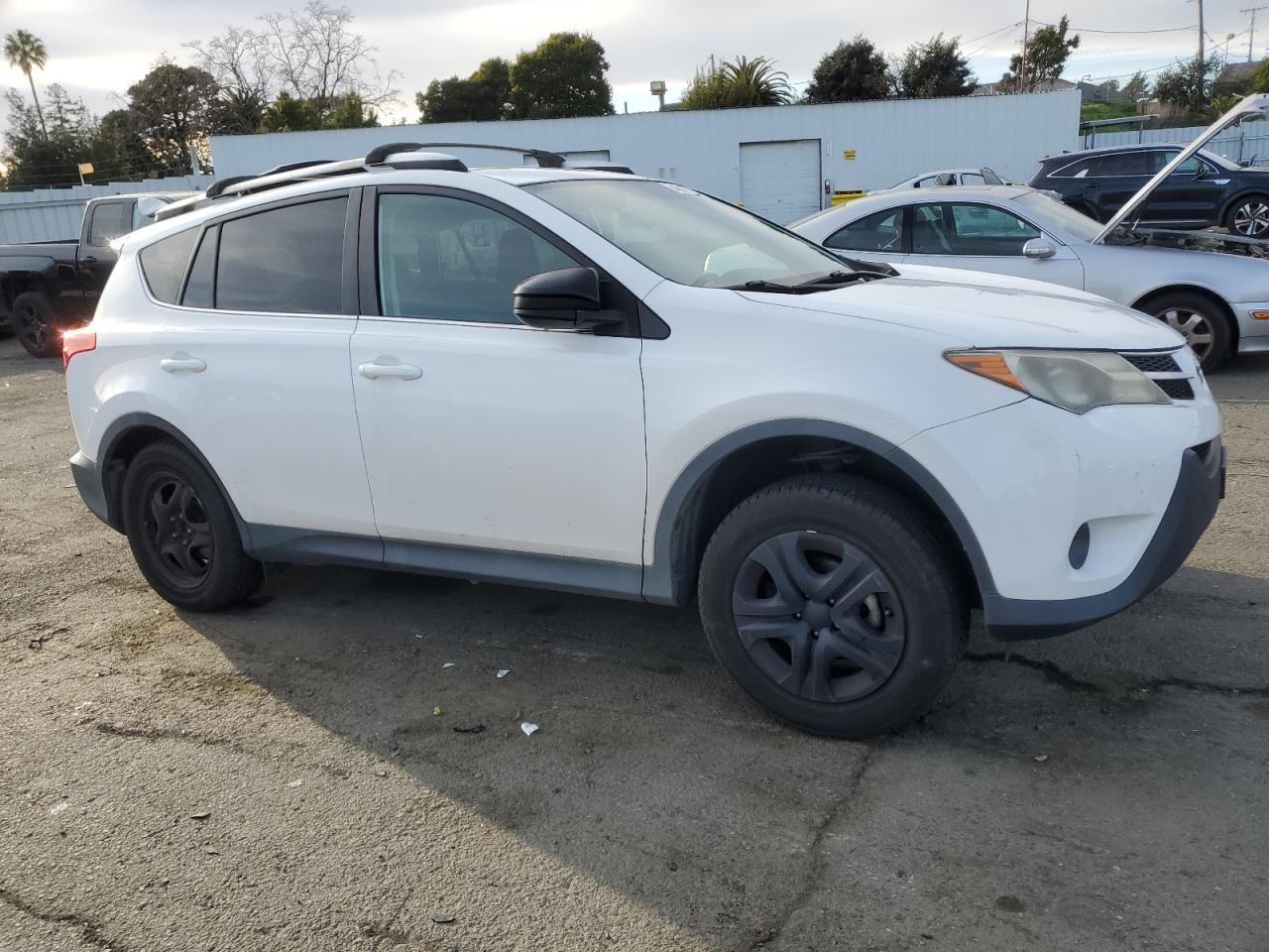 2015 TOYOTA RAV4 LE - Image 4