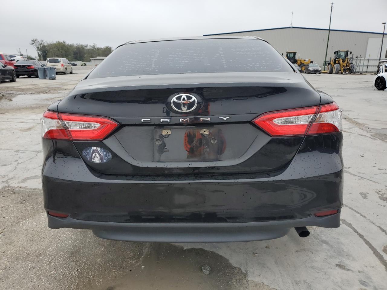 2018 TOYOTA CAMRY L - Image 6