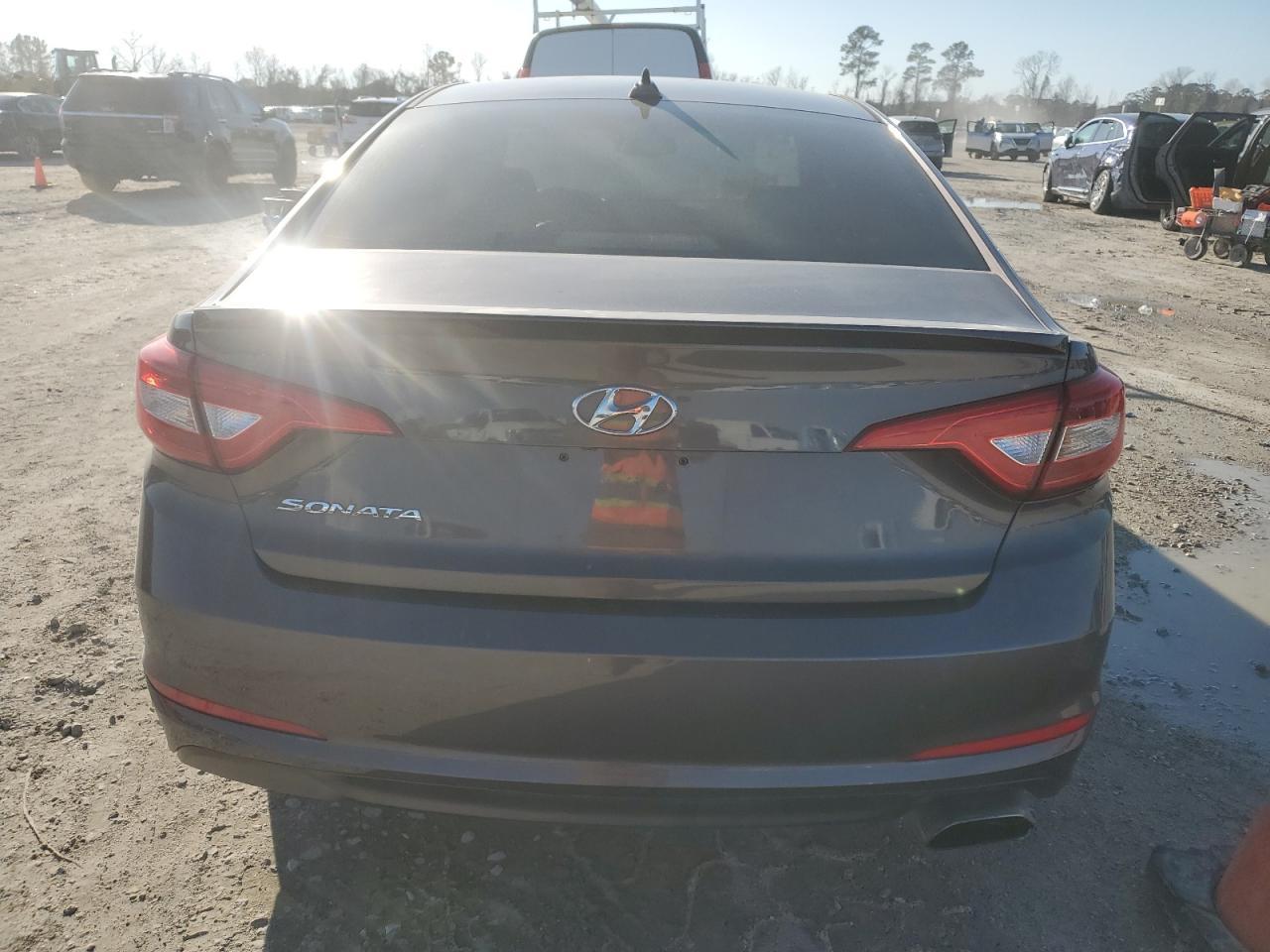 2017 HYUNDAI SONATA SE - Фото 6