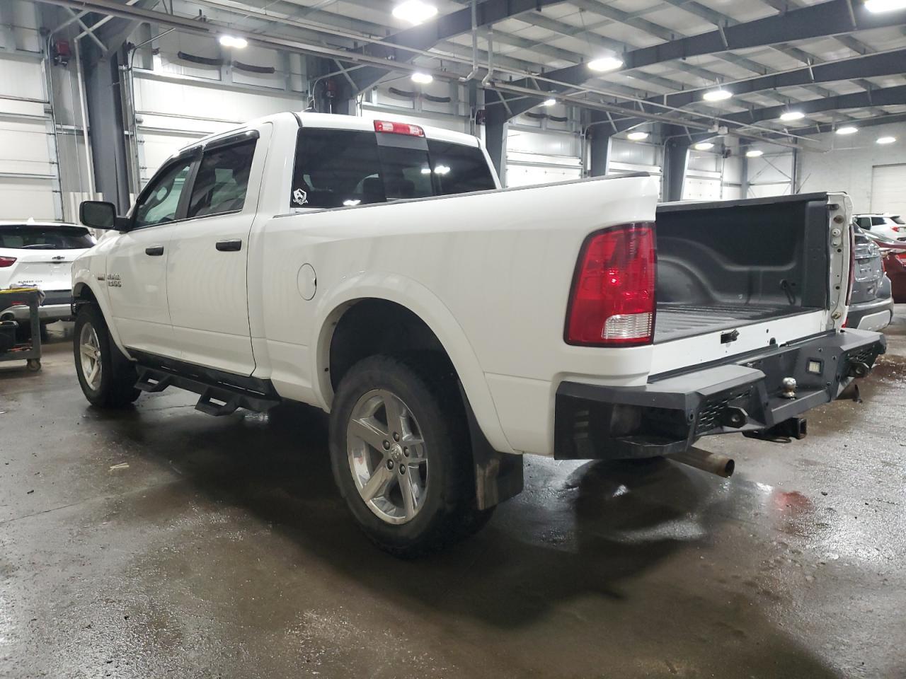2015 RAM 1500 SLT - Image 2