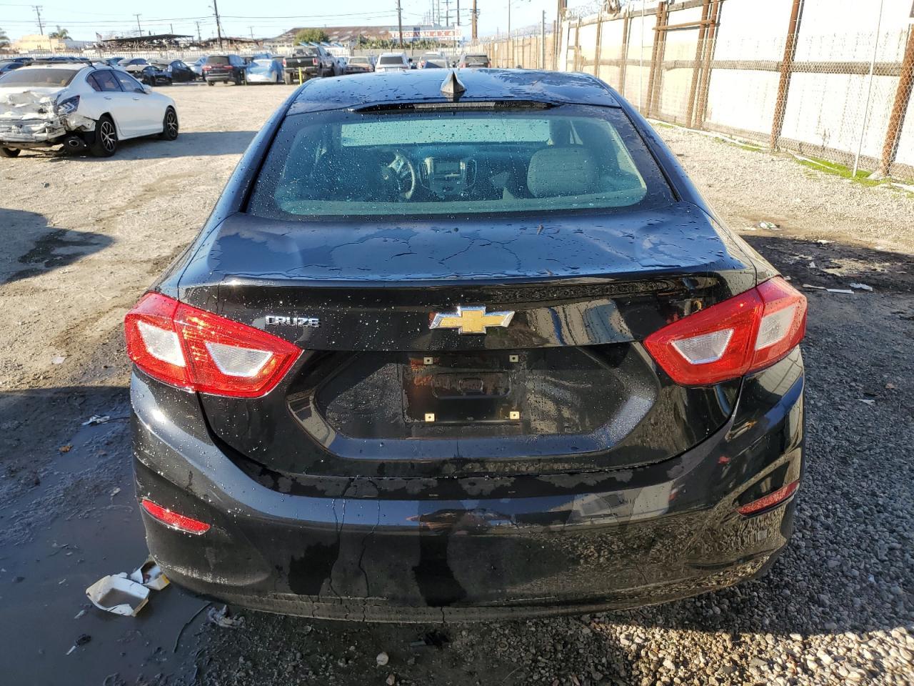 2016 CHEVROLET CRUZE LS - Image 6