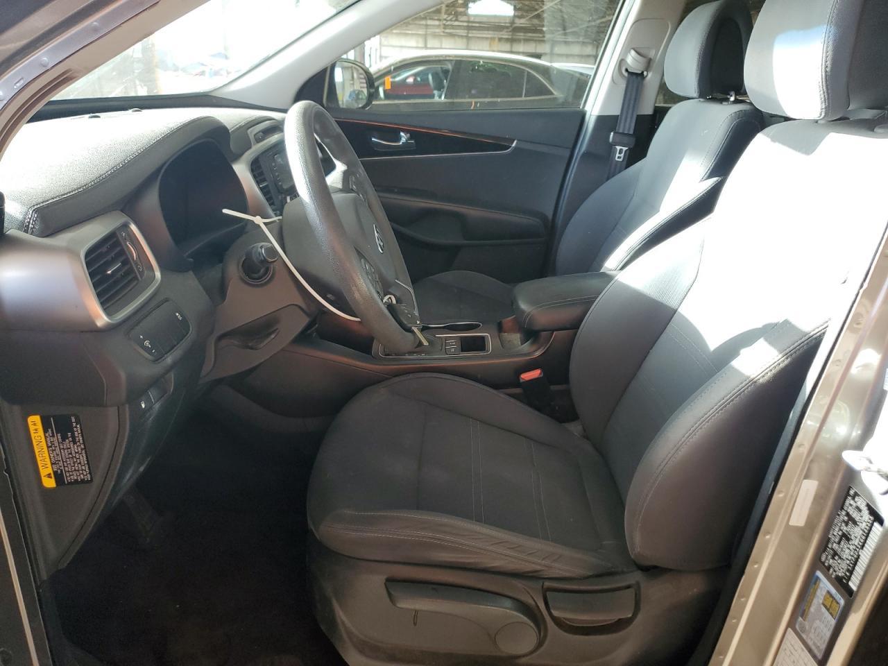 2016 KIA SORENTO LX - Image 7
