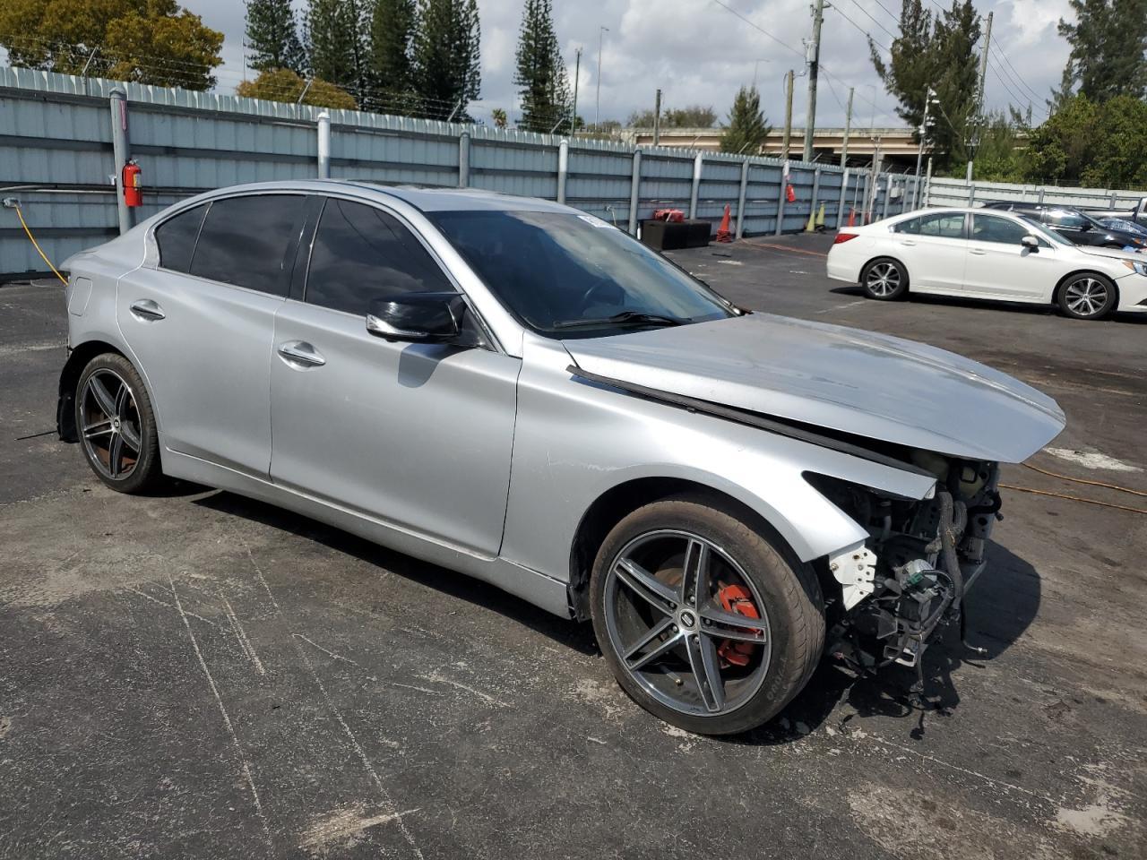 2019 INFINITI Q50 LUXE - Image 4