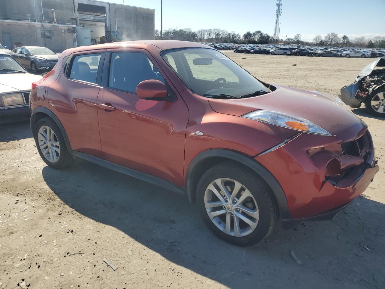 2011 NISSAN JUKE S - Фото 4