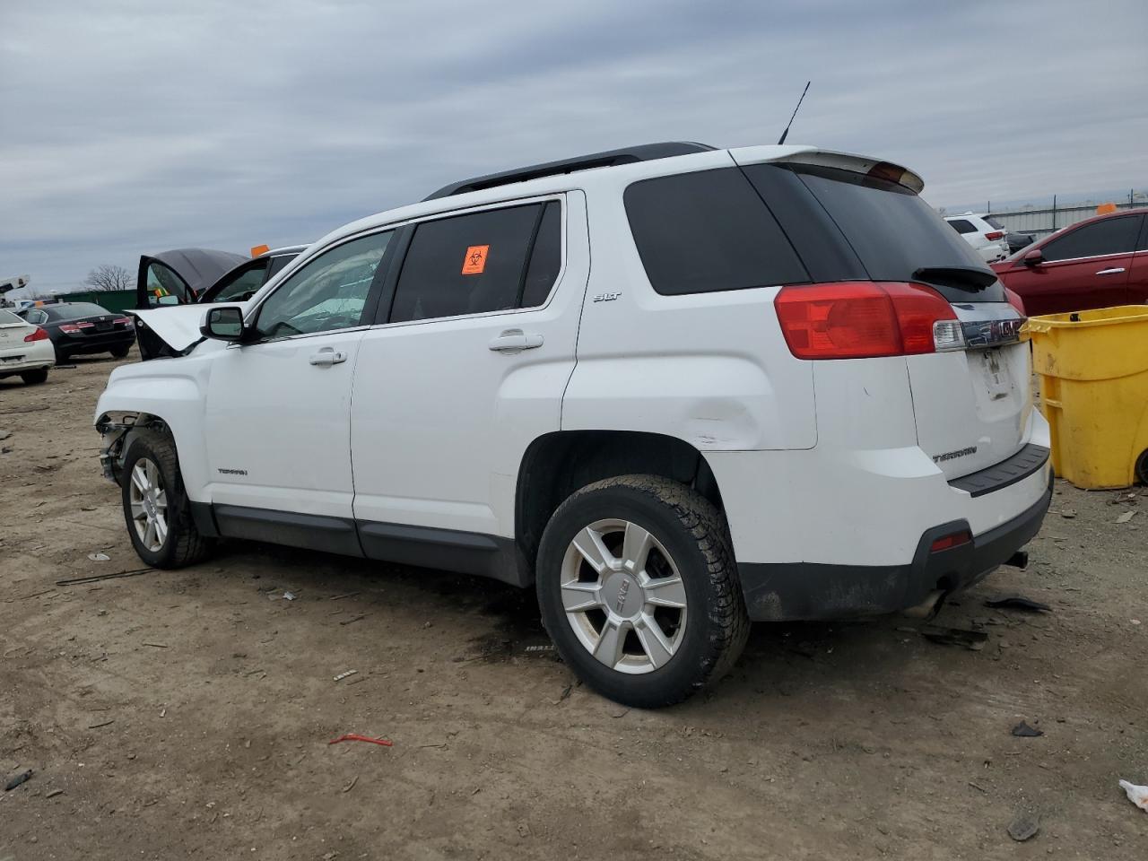 2013 GMC TERRAIN SL - Фото 2