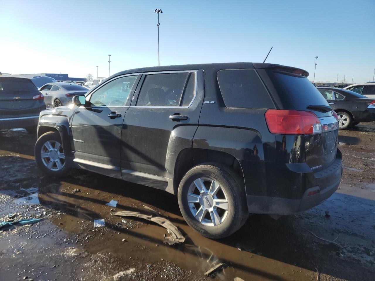 2013 GMC TERRAIN SL - Фото 2