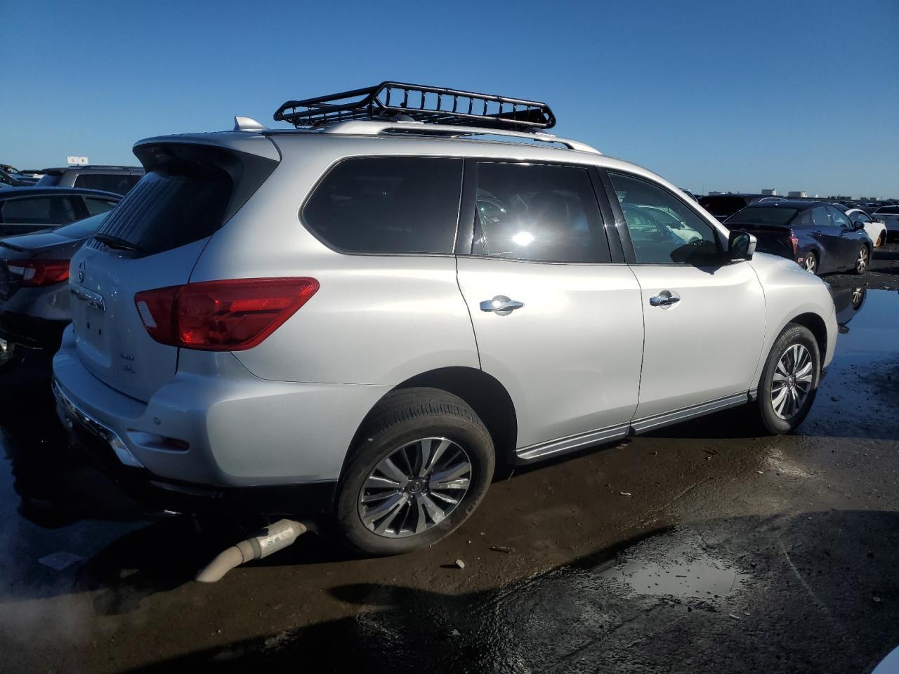 2019 NISSAN PATHFINDER - Фото 3