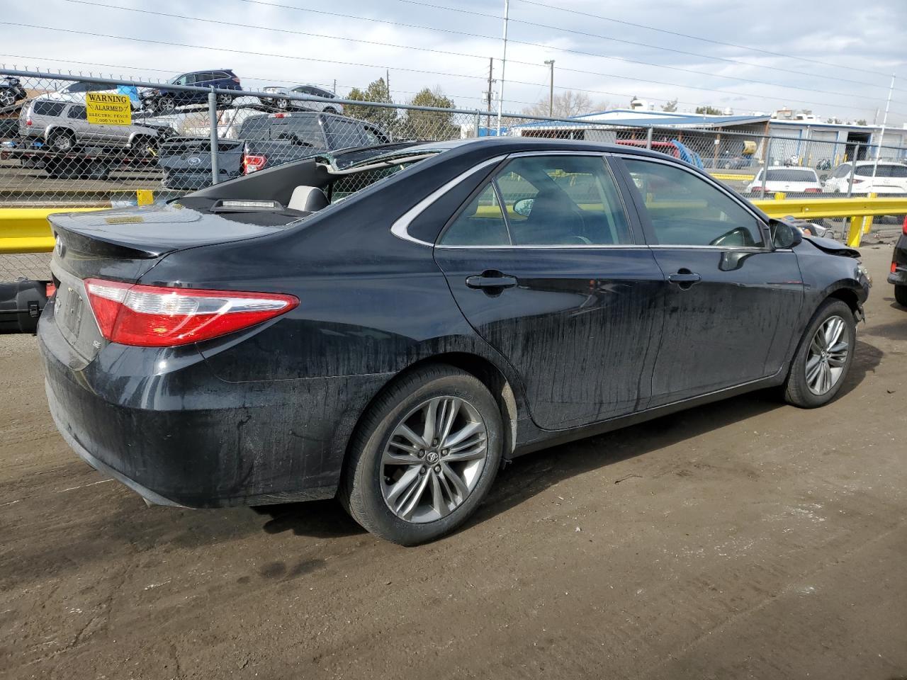 2017 TOYOTA CAMRY LE - Image 3