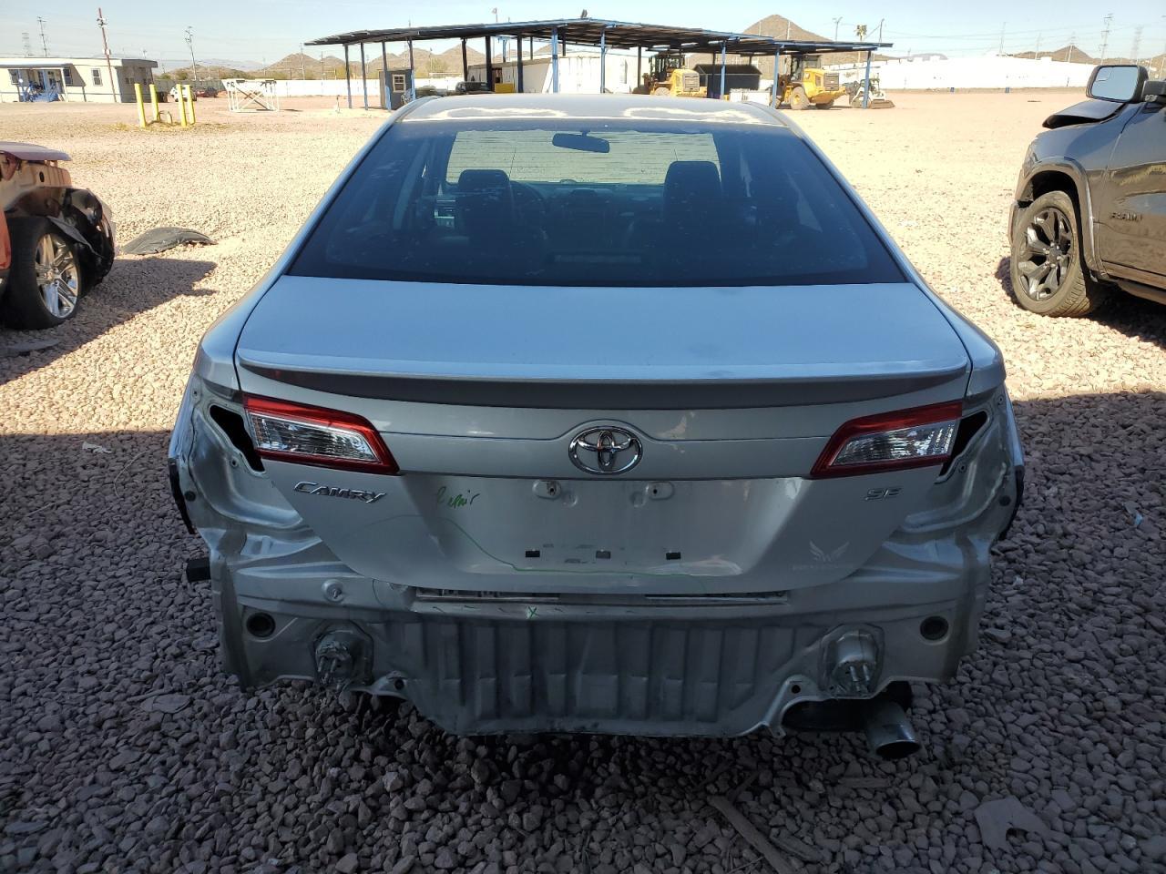2013 TOYOTA CAMRY L - Фото 6